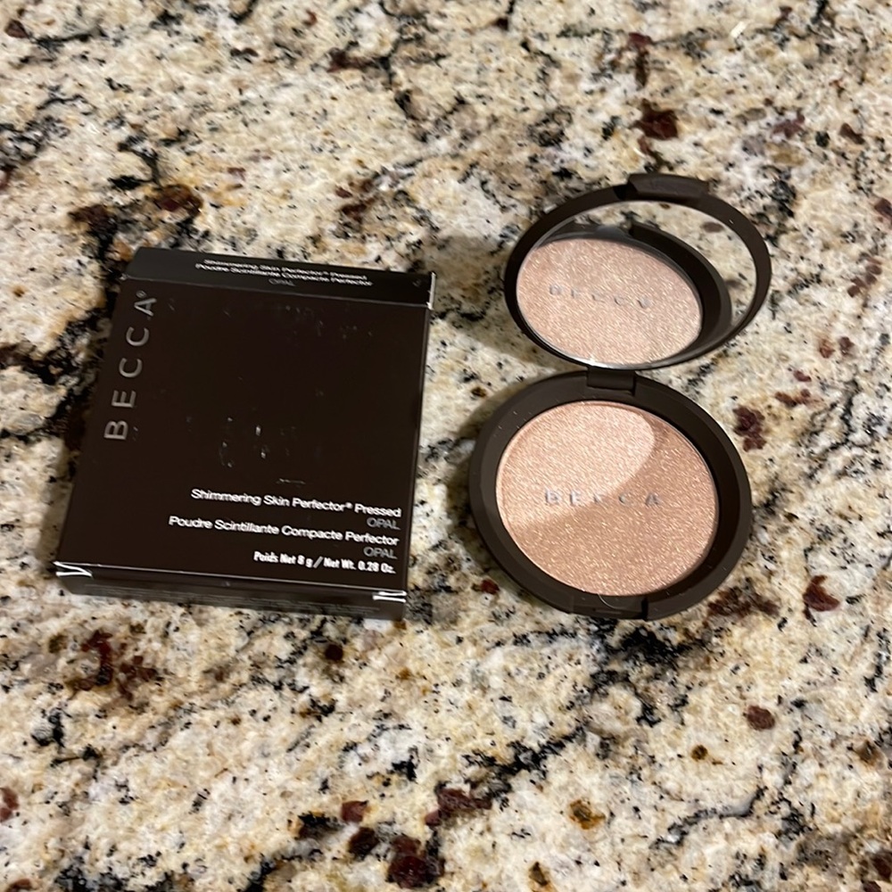 Becca Shimmering Skin Perfector in Opal